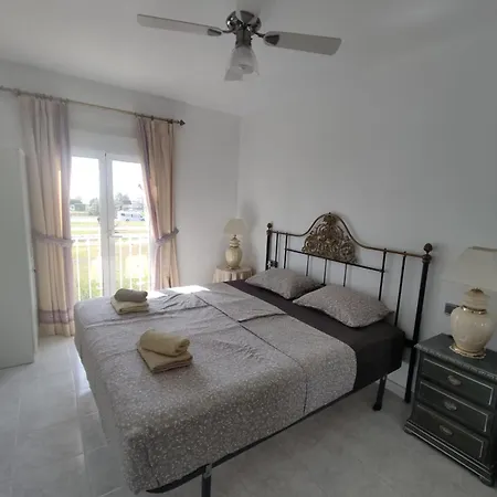 Apartamento Schoenes Ruhiges Rooftop Mit Grosser Dachterrasse
