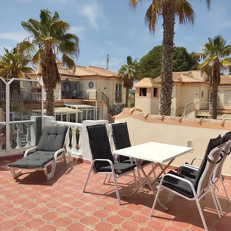 Apartment Schoenes Ruhiges Rooftop Mit Grosser Dachterrasse Torrevieja