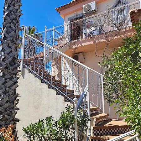 Schoenes Ruhiges Rooftop Mit Grosser Dachterrasse * Torrevieja